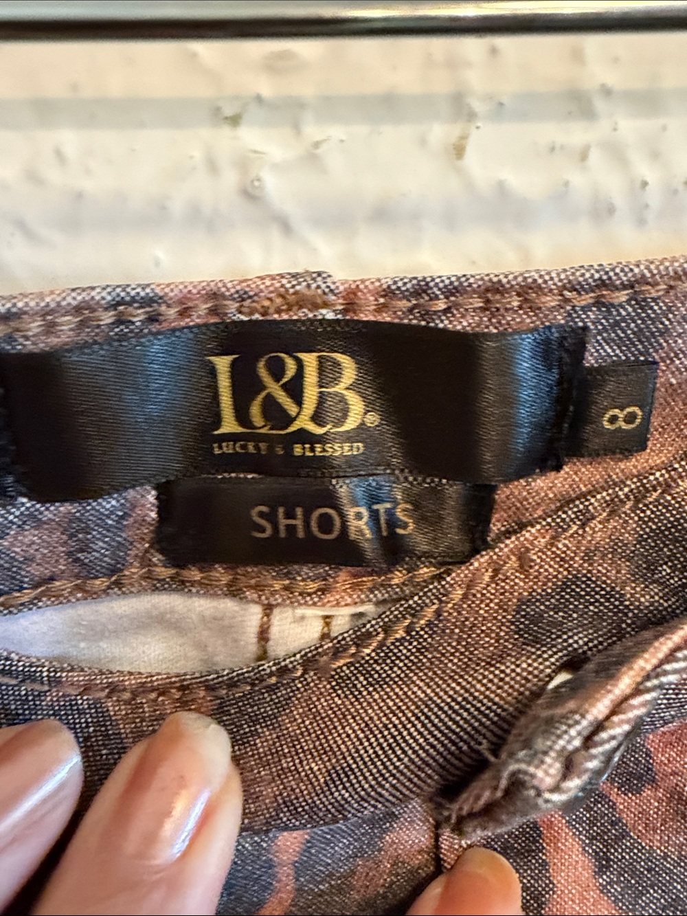 🐆🐆🐆BOGOHO🐆🐆🐆L&B Leopard-Print Jean Shorts in Brown and Black-8 - Picture 5 of 10